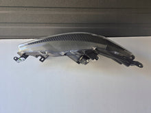 Load image into Gallery viewer, Frontscheinwerfer Toyota 4 Yaris Rechts Scheinwerfer Headlight