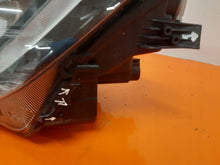 Load image into Gallery viewer, Frontscheinwerfer VW Taigo 2G7941005A LED Links Scheinwerfer Headlight