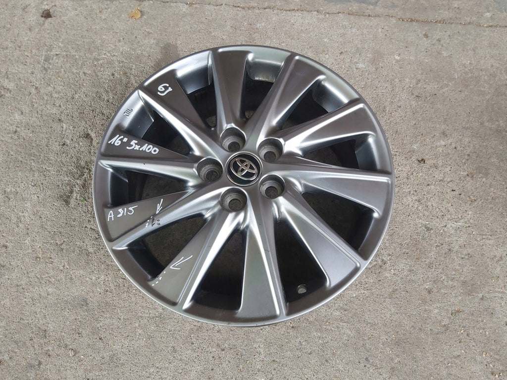 1x Alufelge 16 Zoll 6.0" 5x100 Toyota Yaris Cross Rim Wheel