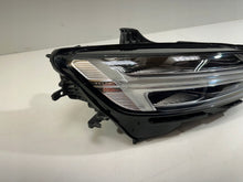 Laden Sie das Bild in den Galerie-Viewer, Frontscheinwerfer Volvo V60 S60 32228810 LED Rechts Scheinwerfer Headlight SCH7841173929ps