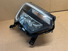 Laden Sie das Bild in den Galerie-Viewer, Frontscheinwerfer Renault Master I 260105567R Rechts Scheinwerfer Headlight SCH7454995279kq