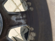 Laden Sie das Bild in den Galerie-Viewer, 1x Alufelge 16 Zoll 6.5&quot; 5x112 50ET Glanz Silber 8P0601025 Audi A3 Rim Wheel