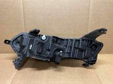 Laden Sie das Bild in den Galerie-Viewer, Frontscheinwerfer Renault Megane 260104574R Rechts Scheinwerfer Headlight SCH8002402939is