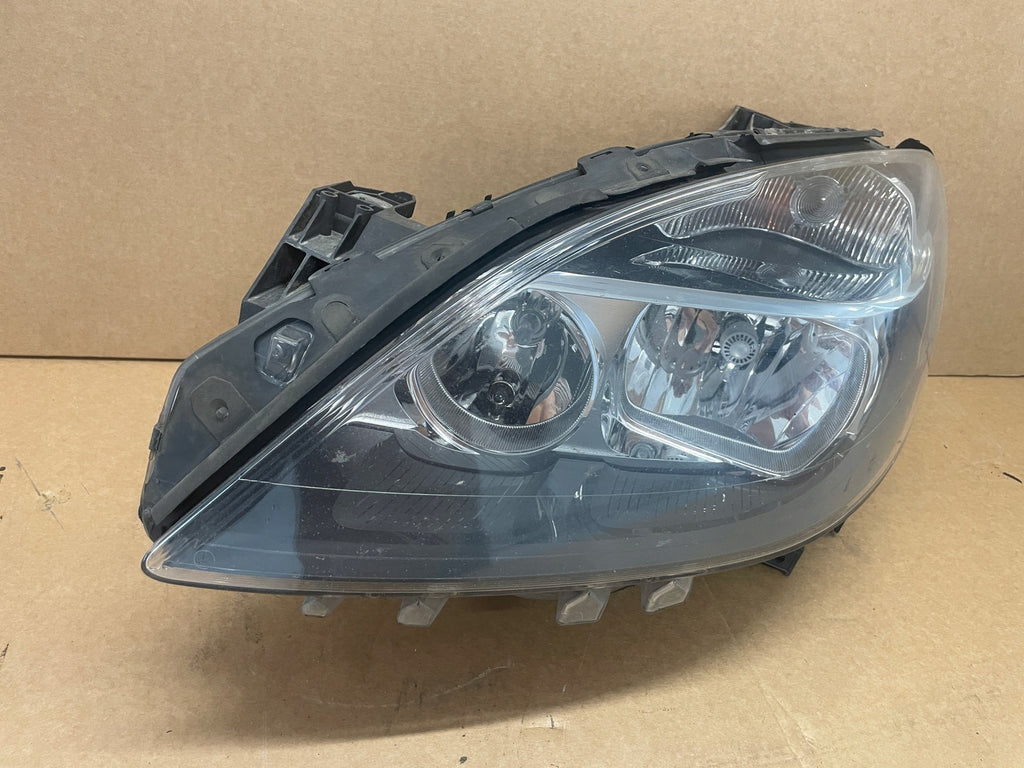 Frontscheinwerfer Mercedes-Benz W246 A2468200161 Links Scheinwerfer Headlight