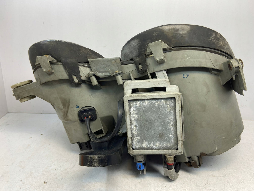 Frontscheinwerfer Mercedes-Benz Clk A2088200761 Xenon Links Headlight SCH5267024839ka