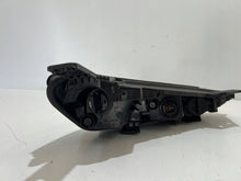 Laden Sie das Bild in den Galerie-Viewer, Frontscheinwerfer Hyundai Kona 92207-J90 Links Scheinwerfer Headlight SCH3953425871ux