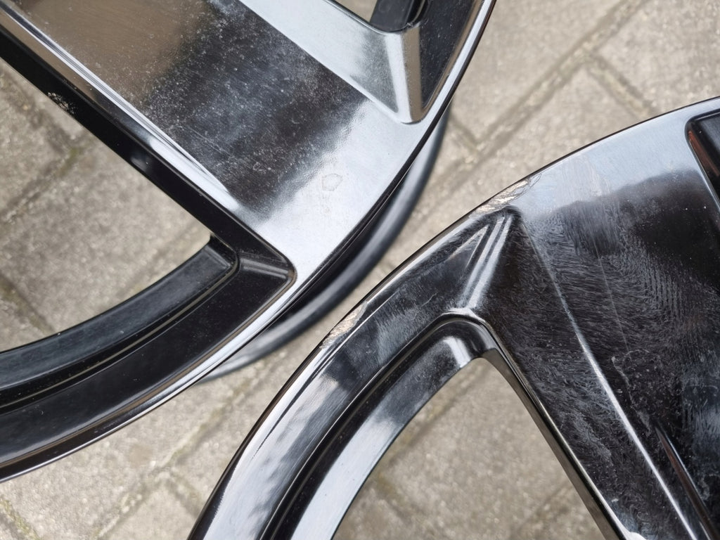 4x Alufelge 18 Zoll 7.5" 5x112 48ET Glanz Schwarz KBA53529 Audi I Rim Wheel FEL2797802650fm