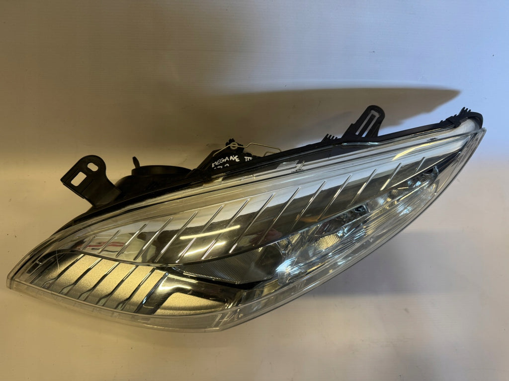 Frontscheinwerfer Renault Megane III 260600017R Links Scheinwerfer Headlight SCH7073234602nm
