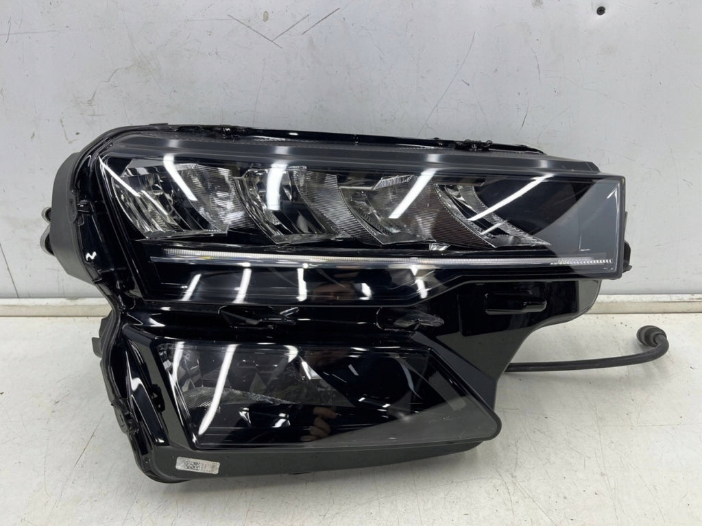 Frontscheinwerfer Skoda Karoq 57B941010 R2359357B941010 LED Rechts Headlight SCH7432191584ve