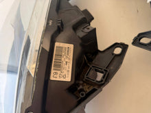 Load image into Gallery viewer, Frontscheinwerfer Renault Scenic 89902925 89902926 Ein Satz Headlight SCH2980148432si