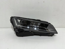Laden Sie das Bild in den Galerie-Viewer, Frontscheinwerfer Skoda Superb III 3V1941016D Rechts Scheinwerfer Headlight SCH6960153557yl
