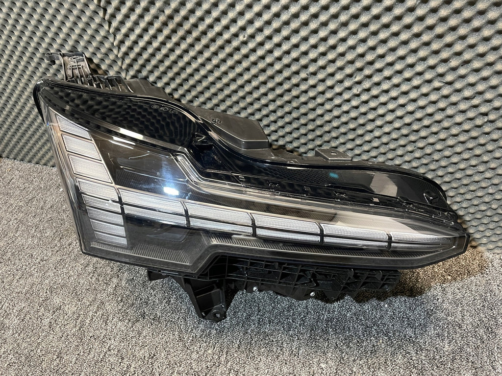 Frontscheinwerfer Volvo 80000628 8891884332 20240109 LED Rechts Headlight SCH9566369177wx