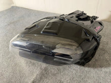 Laden Sie das Bild in den Galerie-Viewer, Frontscheinwerfer Porsche Taycan 9J1941031G LED Links Scheinwerfer Headlight SCH8697979788ly
