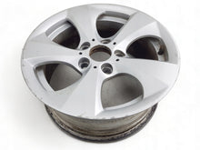 Load image into Gallery viewer, 1x Alufelge 16 Zoll 7.0&quot; 5x120 31ET Glanz Silber 6795806 BMW E91 E90 Rim Wheel