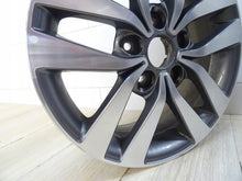 Load image into Gallery viewer, 1x Alufelge 16 Zoll 6.5" 5x114.3 53ET 52910-64200 Hyundai I30 Rim Wheel FEL1993936976bc