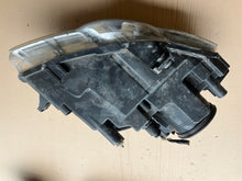 Laden Sie das Bild in den Galerie-Viewer, Frontscheinwerfer VW Passat 3C0941005J Links Scheinwerfer Headlight SCH4391910390bs