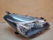 Load image into Gallery viewer, Frontscheinwerfer Toyota Yaris Rechts Scheinwerfer Headlight