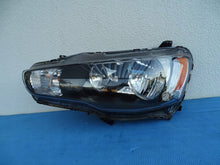 Laden Sie das Bild in den Galerie-Viewer, Frontscheinwerfer Mitsubishi Lancer I 8301C339 0510160155 Rechts oder Links