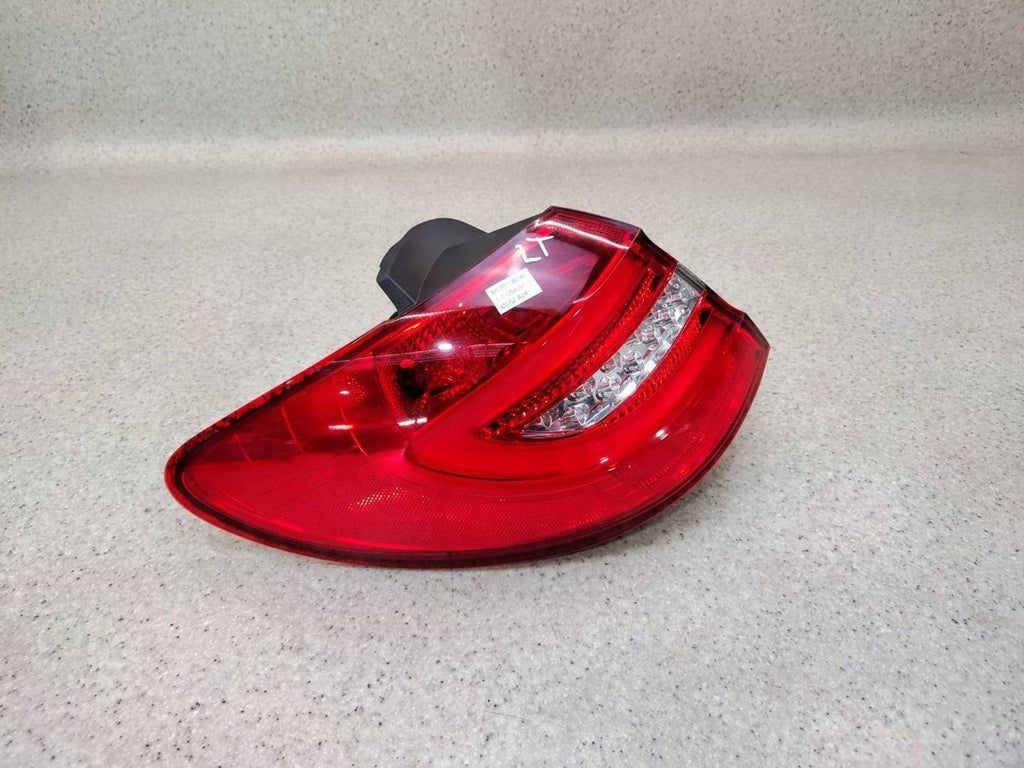 Rückleuchte Mercedes-Benz W246 A2468200564 Links Rearlight