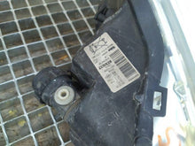 Laden Sie das Bild in den Galerie-Viewer, Frontscheinwerfer Renault Espace 8200394706 Ein Satz Scheinwerfer Headlight SCH1673650885mc