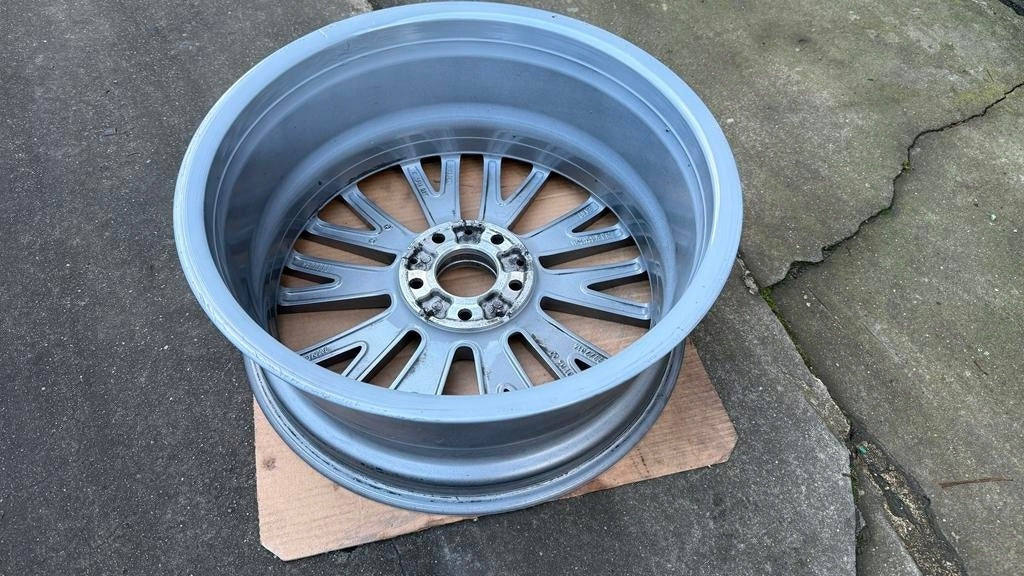 1x Alufelge 18 Zoll 7.5" 5x112 49ET Glanz Schwarz A1774010600 Mercedes-Benz W177 FEL3095432112zu