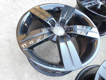 Load image into Gallery viewer, 4x Alufelge 17 Zoll 8.0" 5x112 47ET Glanz 8J0601025C Audi A4 B7 Rim Wheel FEL4623063674cq