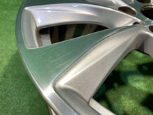 Load image into Gallery viewer, 1x Alufelge 18 Zoll 8.0" 5x120 52ET 6869801SI BMW 1 F21 F20 Rim Wheel FEL1589989875fl