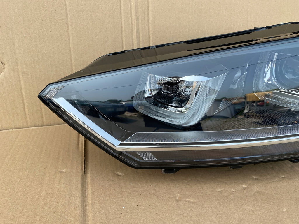 Frontscheinwerfer VW Golf Sportsvan 517941033B Xenon Links Headlight SCH1995992261un