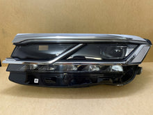 Laden Sie das Bild in den Galerie-Viewer, Frontscheinwerfer VW Touareg 761941081 Full LED Links Scheinwerfer Headlight