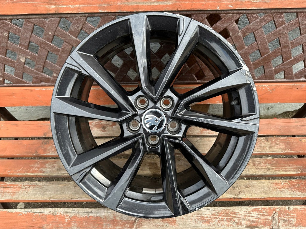 1x Alufelge 17 Zoll 7.0" 5x100 51ET Glanz Graphit 6VA601025A Ac IV Fabia FEL2119160137nm