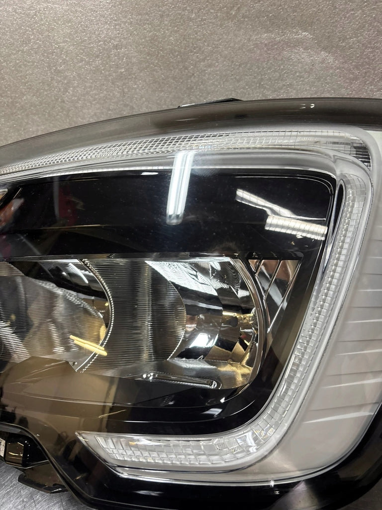 Frontscheinwerfer Renault Master III 260607867 LED Ein Stück (Rechts oder Links) SCH6547324923ar