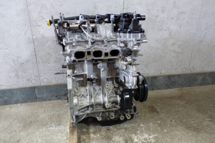 Motor Peugeot 308 10XVDR 1.2 THP 137TKm 2013 Benzin Engine Unkomplett MOT5596946280qw