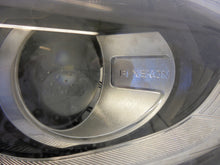 Load image into Gallery viewer, Frontscheinwerfer Renault Clio IV 260107861R Xenon Rechts Scheinwerfer Headlight