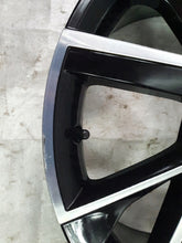 Laden Sie das Bild in den Galerie-Viewer, 1x Alufelge 18 Zoll 7.0&quot; 5x112 39ET 657601025G 657601025A Skoda Scala Kamiq