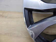 Laden Sie das Bild in den Galerie-Viewer, 1x Alufelge 17 Zoll 7.0&quot; 5x114.3 43ET Glanz 403007202R Renault Talisman