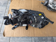 Laden Sie das Bild in den Galerie-Viewer, Frontscheinwerfer Mitsubishi Outlander III Ein Satz Scheinwerfer Headlight