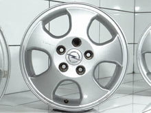 Laden Sie das Bild in den Galerie-Viewer, 4x Alufelge 15 Zoll 6.0&quot; 5x110 49ET Silber Opel Vectra C Rim Wheel