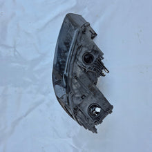 Load image into Gallery viewer, Frontscheinwerfer Audi A1 8XA941006 Xenon Rechts Scheinwerfer Headlight