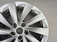 Load image into Gallery viewer, 1x Alufelge 17 Zoll 7.0" 5x112 46ET Silber 5E3601025 Skoda Octavia Iii Rim Wheel FEL8296319979hl
