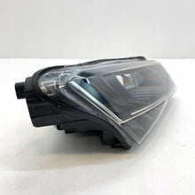 Laden Sie das Bild in den Galerie-Viewer, Frontscheinwerfer Skoda Superb III 3V1941016B Xenon Rechts Headlight
