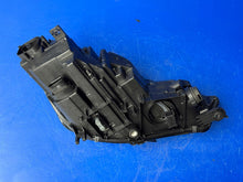 Laden Sie das Bild in den Galerie-Viewer, Frontscheinwerfer Audi A4 B9 8W0941033 8W0941773 LED Links Headlight