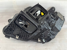 Laden Sie das Bild in den Galerie-Viewer, Frontscheinwerfer Mercedes-Benz W205 A2059061606 Rechts Scheinwerfer Headlight SCH6468455785hu