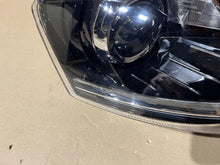 Laden Sie das Bild in den Galerie-Viewer, Frontscheinwerfer Skoda Rapid 5JB941016C Xenon Rechts Scheinwerfer Headlight
