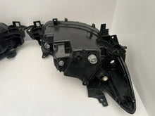 Laden Sie das Bild in den Galerie-Viewer, Frontscheinwerfer Mazda Cx5 Cx-5 KD31-51030 Full LED Rechts oder Links