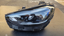 Laden Sie das Bild in den Galerie-Viewer, Frontscheinwerfer Mercedes-Benz W206 A2069064703 Links Scheinwerfer Headlight SCH9637677184nd