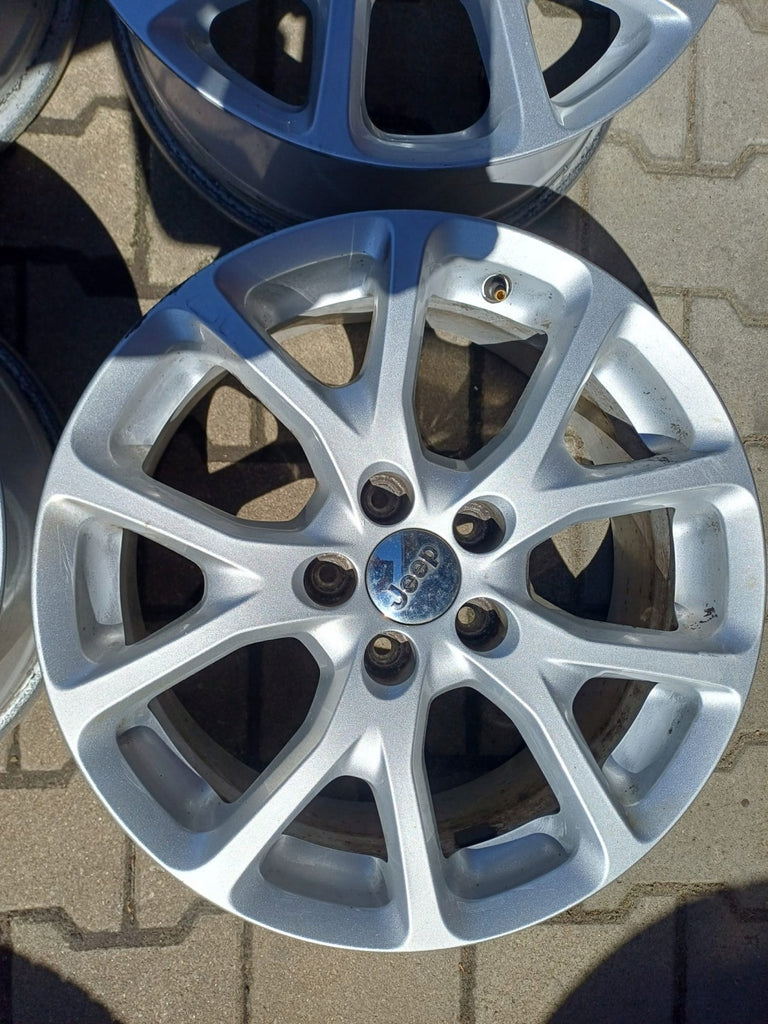 4x Alufelge 17 Zoll 7.0" 5x110 41ET Jeep Renegade Cherokee I Rim Wheel FEL9492936087xe
