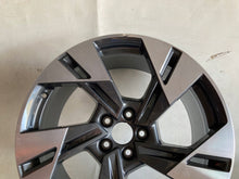 Load image into Gallery viewer, 1x Alufelge 20 Zoll 9.0" 5x112 38ET Glanz Graphit 4KE601025AA Audi E-Tron Mg FEL2300430630er