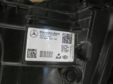 Laden Sie das Bild in den Galerie-Viewer, Frontscheinwerfer Mercedes-Benz W247 A1679066001 FULL LED Rechts oder Links