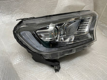 Laden Sie das Bild in den Galerie-Viewer, Frontscheinwerfer Ford Ranger JB3B14D154KA Xenon Rechts Scheinwerfer Headlight