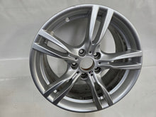 Laden Sie das Bild in den Galerie-Viewer, 1x Alufelge 18 Zoll 8.5" 5x120 47ET Glanz Silber 7845881 BMW F30 F32 F31 FEL7420151895bg